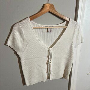 Sincerely Jules White Ribbed Tie-Front Top | SMALL